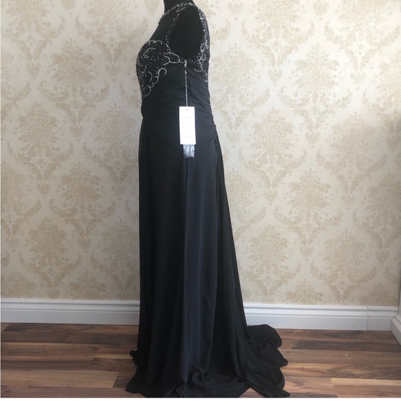 BNWT Montage by Mon Cheri beaded gown - Picture 4 of 14